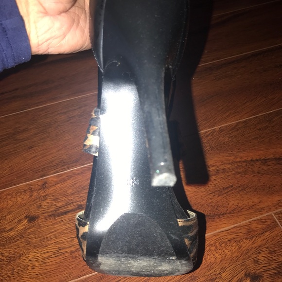 Shoes - Picture 4 of 4